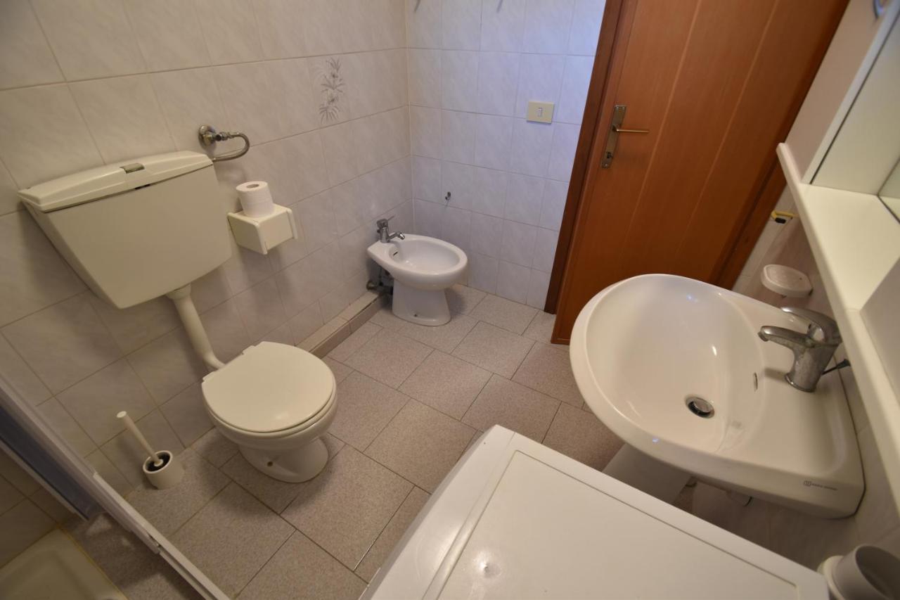 Appartamenti Sabbia - Zona Mare Con Terrazze, Clima, E Posti Auto Marina di Campo Eksteriør billede