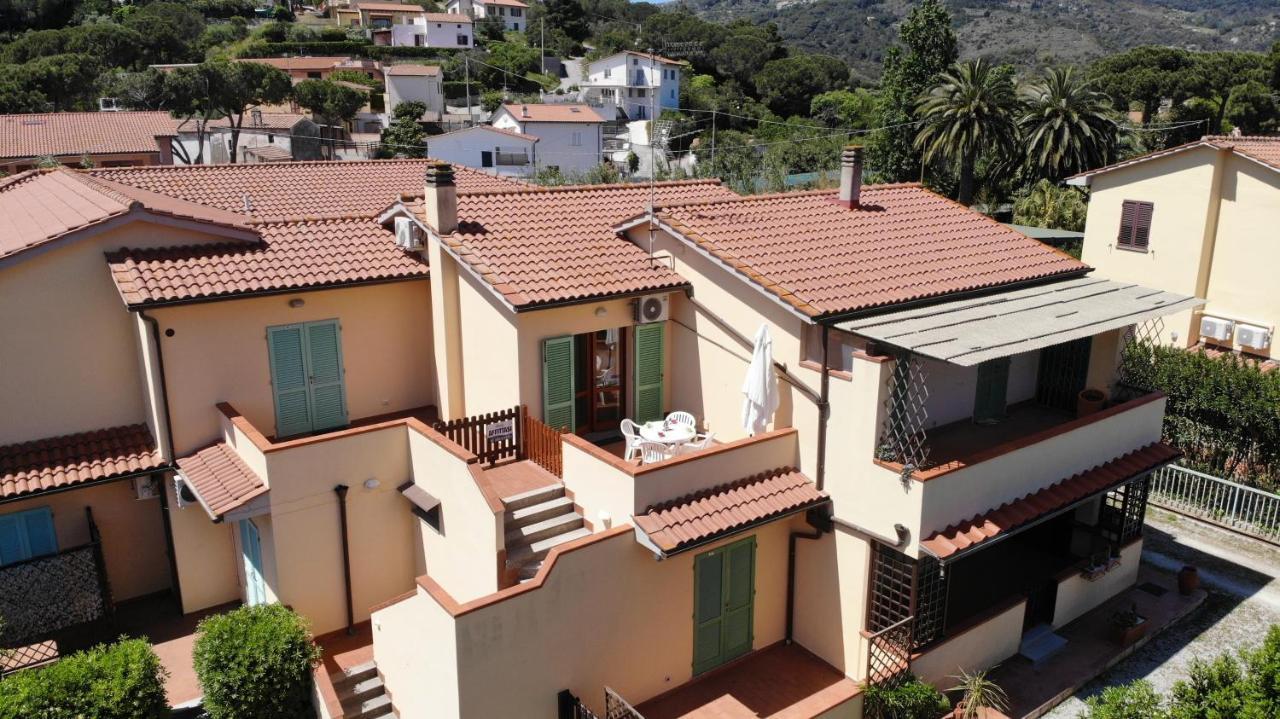 Appartamenti Sabbia - Zona Mare Con Terrazze, Clima, E Posti Auto Marina di Campo Eksteriør billede
